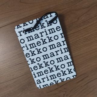 マリメッコ(marimekko)の未使用　marimekko　カードケース　(名刺入れ/定期入れ)