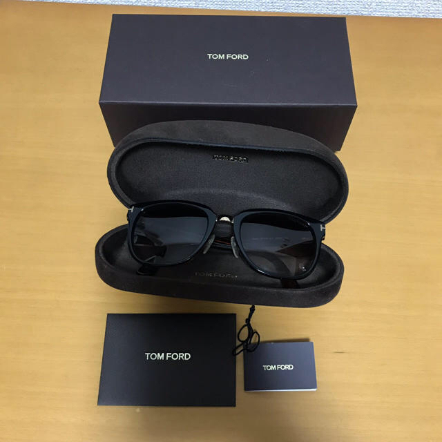 TOM FORD(トムフォード)の【どんべい様】tomford サングラス ブラウン レディースのファッション小物(サングラス/メガネ)の商品写真