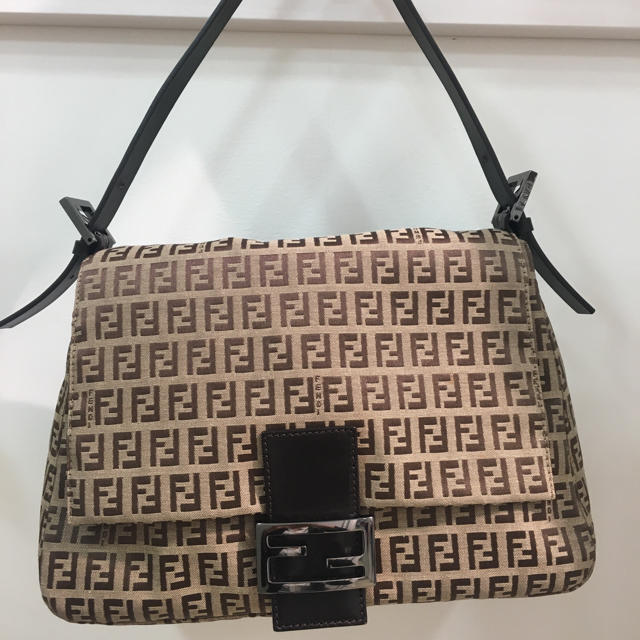 FENDI  フェンディ  ハンドバッグ 美品