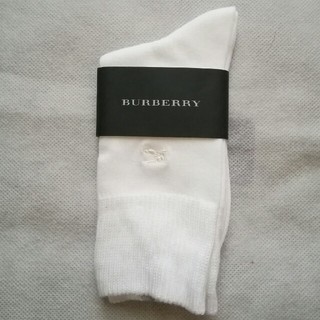 バーバリー(BURBERRY) 白 靴下の通販 29点 | バーバリーのレディースを 