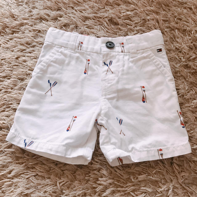 TOMMY HILFIGER(トミーヒルフィガー)の男の子ショートパンツ キッズ/ベビー/マタニティのベビー服(~85cm)(パンツ)の商品写真