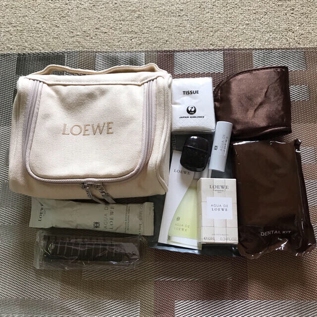 LOEWE(ロエベ)のJAL×ロエベ  ファーストクラスアメニティA インテリア/住まい/日用品の日用品/生活雑貨/旅行(旅行用品)の商品写真