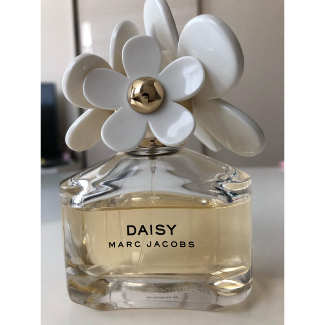 MARC JACOBS - 香水の通販 by akn@shop｜マークジェイコブスならラクマ