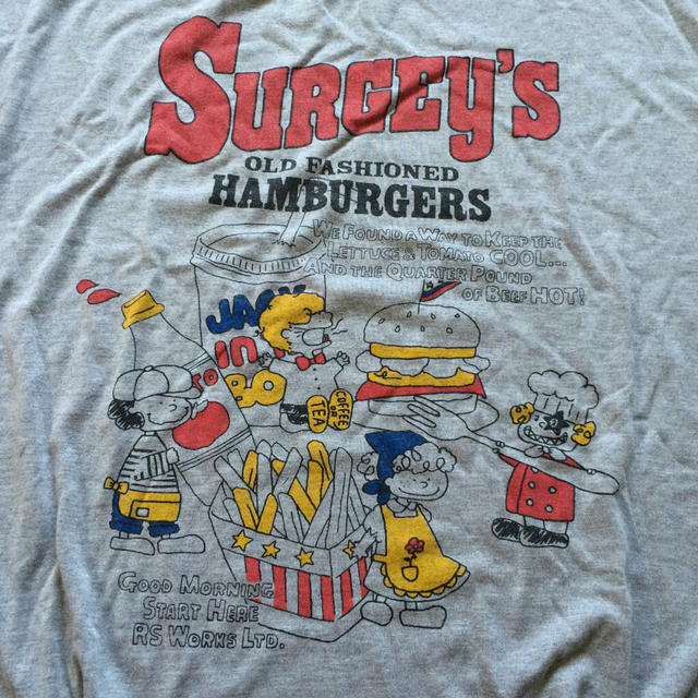 rivet & surge(リベットアンドサージ)のスヌーピー風Tシャツ レディースのトップス(Tシャツ(半袖/袖なし))の商品写真