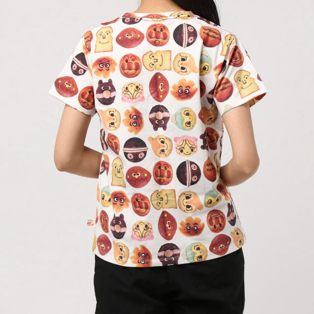 アンパンマン(アンパンマン)のアンパンマン  キッズコレクション Tシャツ 大人用 レディースのトップス(Tシャツ(半袖/袖なし))の商品写真