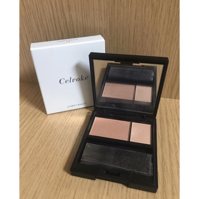 Cosme Kitchen(コスメキッチン)のセルヴォーク カムフィー ブラッシュ 03 コスメ/美容のベースメイク/化粧品(チーク)の商品写真