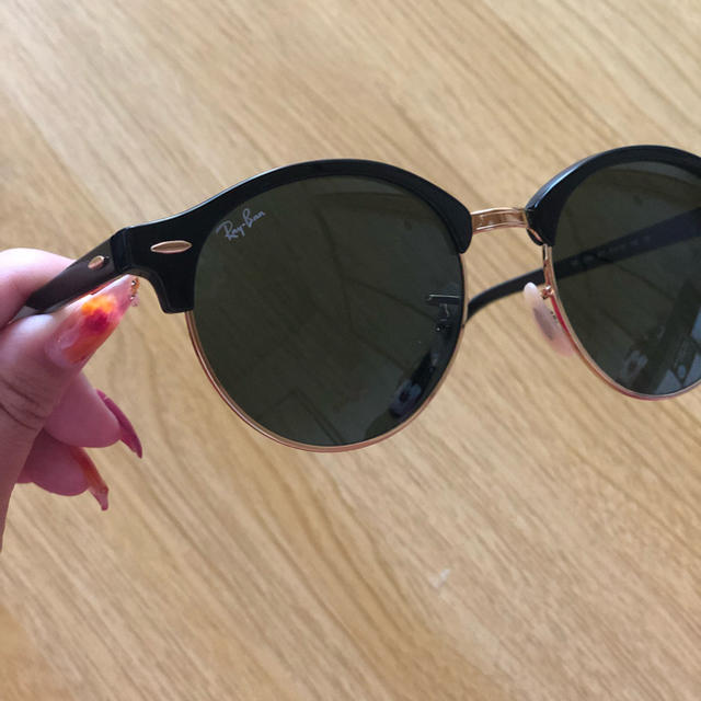 Ray-Ban(レイバン)のRay Ban サングラス ケース 取扱説明書つき レディースのファッション小物(サングラス/メガネ)の商品写真