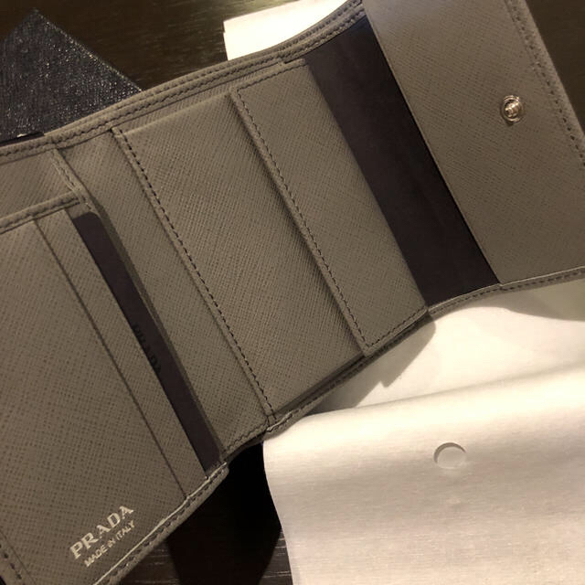 PRADA(プラダ)の《さやぴー様専用》PRADA プラダ サフィアーノ  財布 リボン 新品 未使用 レディースのファッション小物(財布)の商品写真