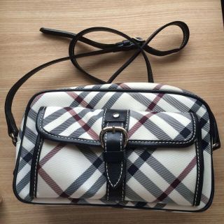 バーバリー(BURBERRY)のBURBERRY BLUE LABEL(メッセンジャーバッグ)