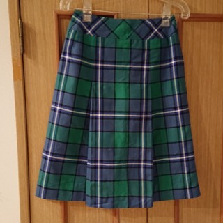 ヨークランド(Yorkland)のグリーン×水色ボックスプリ－ツスカートSサイズ(ひざ丈スカート)