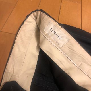 ルメール(LEMAIRE)のLEMAIRE ルメール タックパンツ スラックス(スラックス)