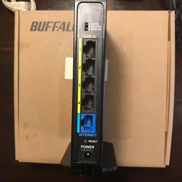Buffalo(バッファロー)の無線LAN親機BUFFALOルーターWHR-1166DHP2/N スマホ/家電/カメラのPC/タブレット(PC周辺機器)の商品写真