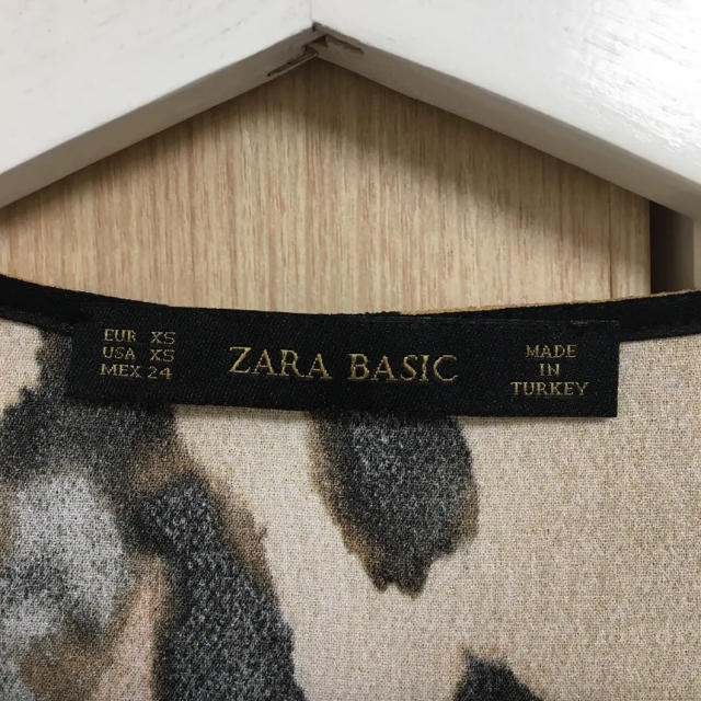 ZARA(ザラ)のZARA☆レオパードトップス レディースのトップス(シャツ/ブラウス(半袖/袖なし))の商品写真