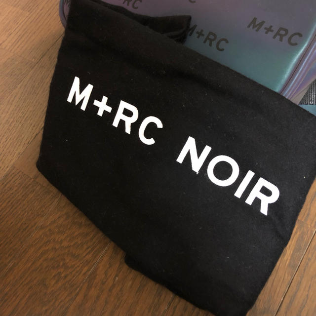 Supreme(シュプリーム)のM+RC NOIR 19ss RAINBOW REFLECTIVE BAG メンズのバッグ(ショルダーバッグ)の商品写真