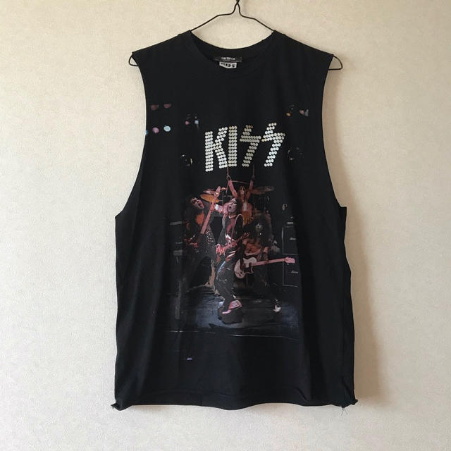 ZARA(ザラ)のZARA  KISS コラボ  カットソー レディースのトップス(Tシャツ(半袖/袖なし))の商品写真