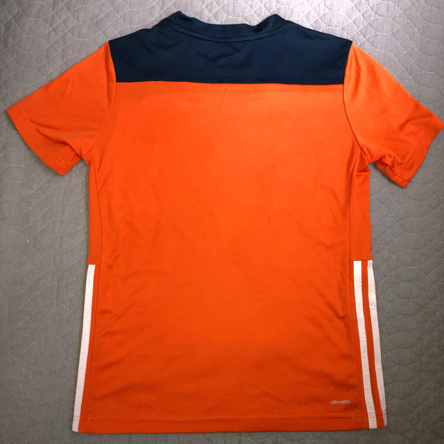 adidas(アディダス)のadidas ジュニア 150 Tシャツ キッズ/ベビー/マタニティのキッズ服男の子用(90cm~)(Tシャツ/カットソー)の商品写真