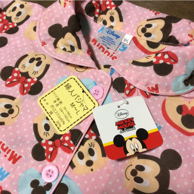 Disney(ディズニー)の新品  ミッキー&ミニー  半袖パジャマ  M~L レディースのルームウェア/パジャマ(パジャマ)の商品写真