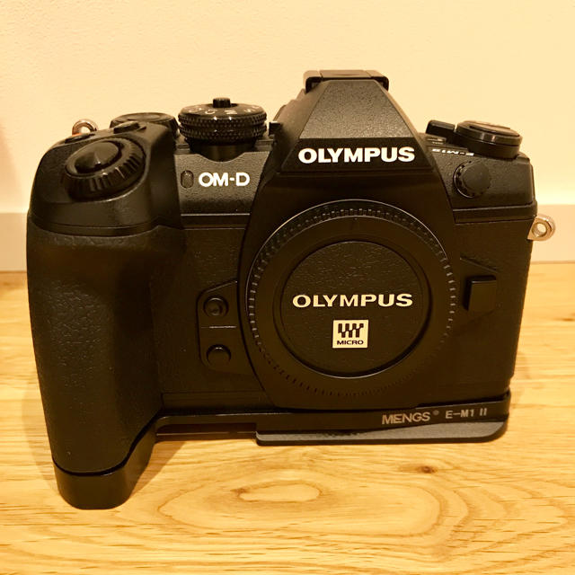 OLYMPUS(オリンパス)の5年保証付 OM-D E-M1 Mark II Proレンズ2本セットオリンパス スマホ/家電/カメラのカメラ(ミラーレス一眼)の商品写真