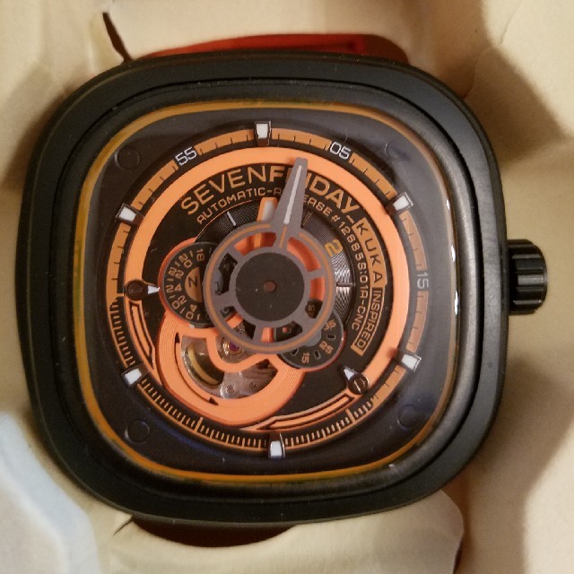 SEVENFRIDAY セブンフライデー自動巻き腕時計美品