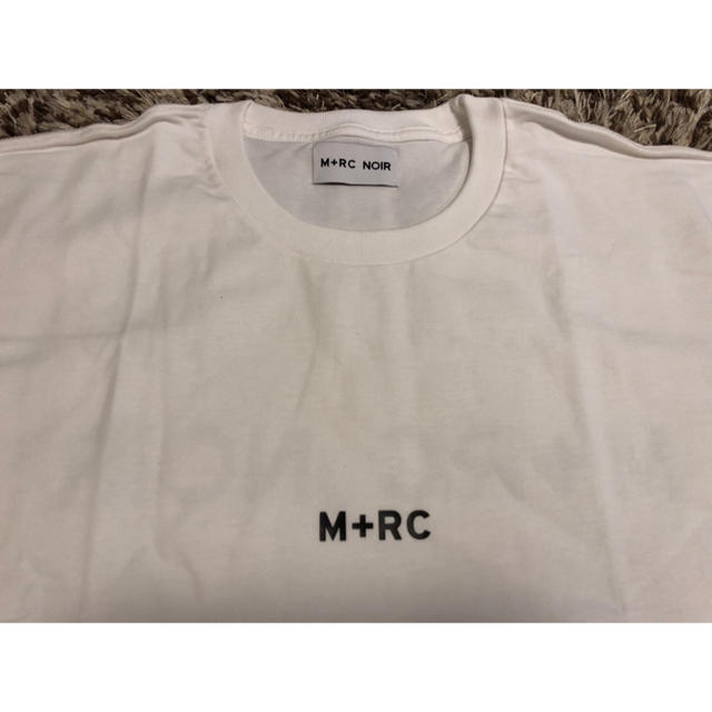 NOIR(ノワール)の 本日最終出品日 M+RC NOIR マルシェノア supreme  メンズのトップス(Tシャツ/カットソー(半袖/袖なし))の商品写真