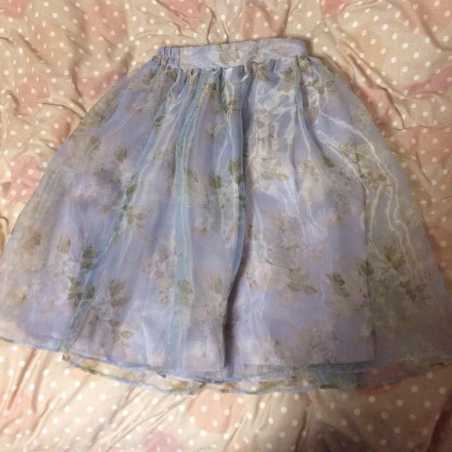 dazzlin(ダズリン)の花柄オーガンジースカート レディースのスカート(ひざ丈スカート)の商品写真