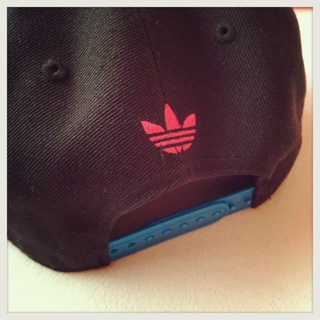adidas(アディダス)のadidasキャップ レディースの帽子(キャップ)の商品写真