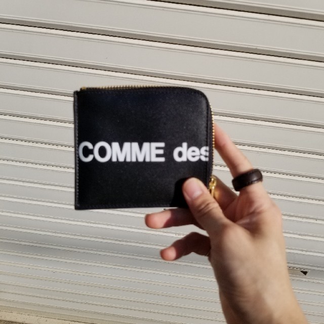 COMME des GARCONS huge logo wallet