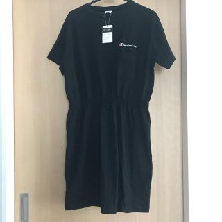 チャンピオン(Champion)のチャンピオン 新品未着用 Tシャツ ワンピース M(ひざ丈ワンピース)