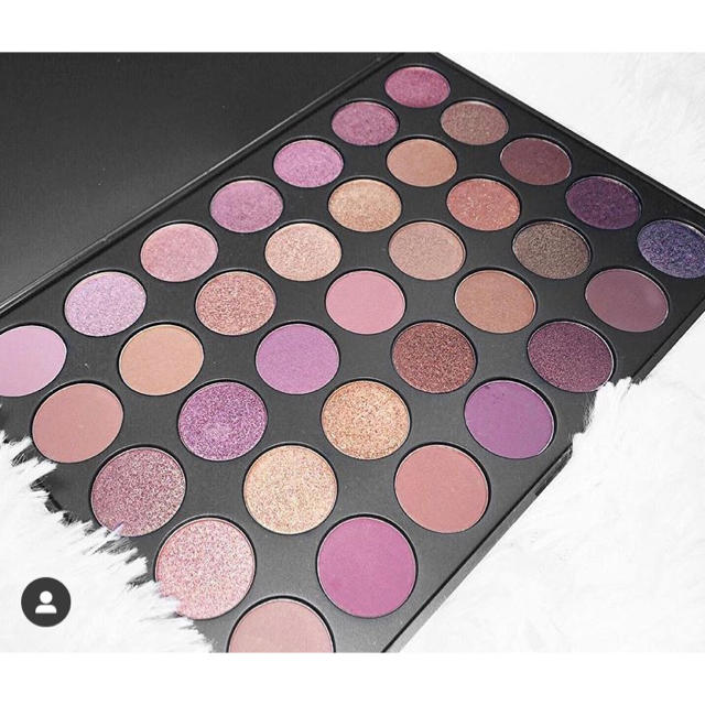 3ce(スリーシーイー)の正規品 Morphe35T アイシャドウパレット コスメ/美容のベースメイク/化粧品(アイシャドウ)の商品写真