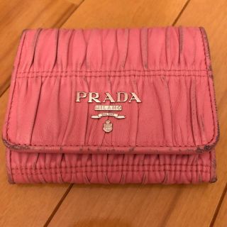 プラダ(PRADA)のPRADA プラダ 財布 ピンク 中古(財布)