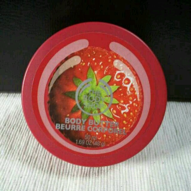 THE BODY SHOP(ザボディショップ)のボディショップ ストロベリー バター♡ コスメ/美容のボディケア(ボディクリーム)の商品写真