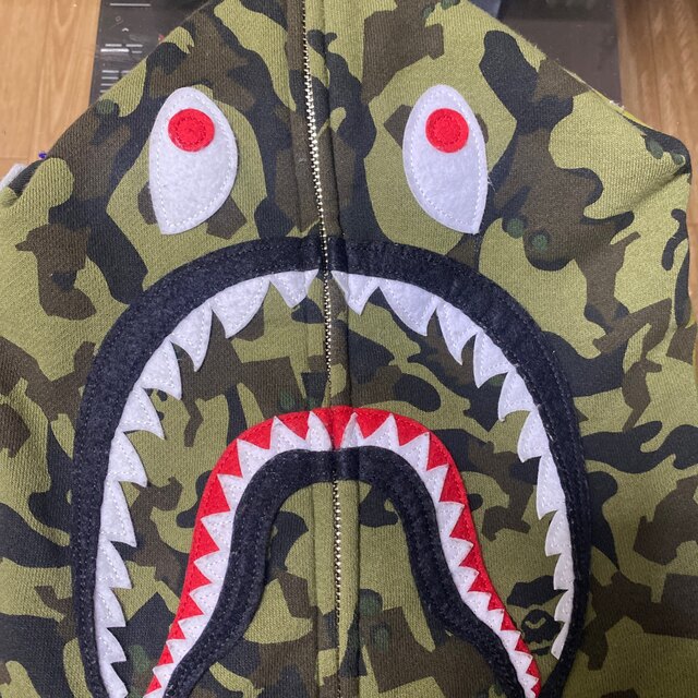 A BATHING APE(アベイシングエイプ)のa bathing ape シャークパーカー メンズのトップス(パーカー)の商品写真