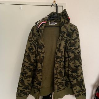 アベイシングエイプ(A BATHING APE)のa bathing ape シャークパーカー(パーカー)