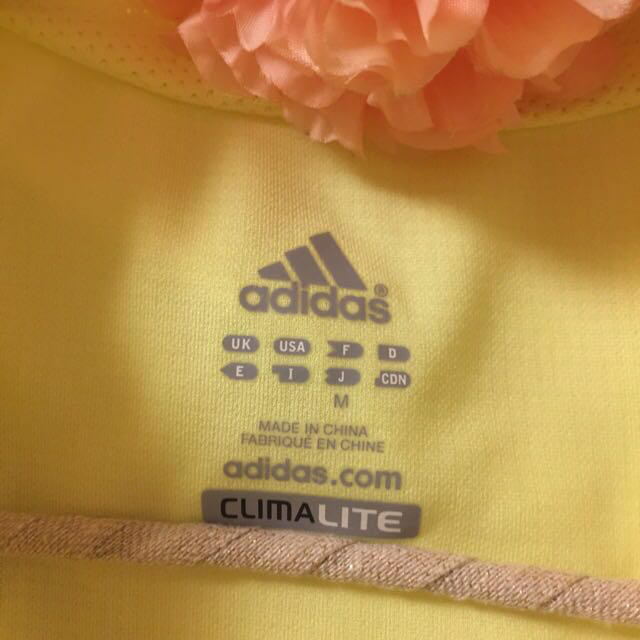 adidas(アディダス)のadidas 半袖トップス レディースのトップス(Tシャツ(半袖/袖なし))の商品写真