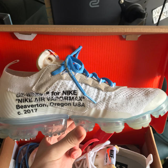 OFF-WHITE(オフホワイト)のOff-White x Nike Air VaporMax White 中古 メンズの靴/シューズ(スニーカー)の商品写真