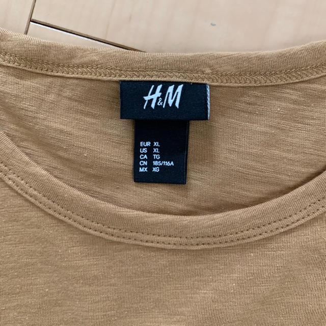 H&M(エイチアンドエム)のh&m tee レディースのトップス(Tシャツ(半袖/袖なし))の商品写真