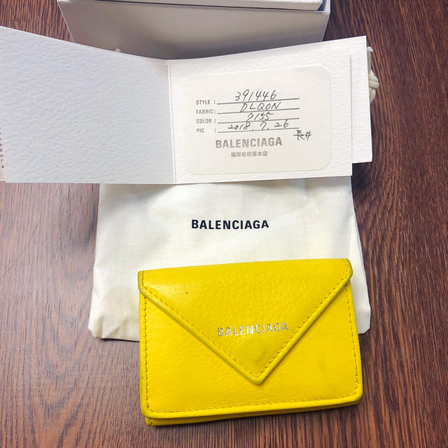 Balenciaga(バレンシアガ)の美品 バレンシアガ 財布 ミニ イエロー メンズのファッション小物(折り財布)の商品写真