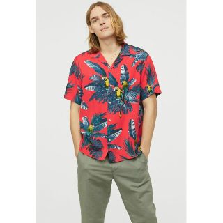 エイチアンドエム(H&M)の新品 完売 H&M アロハシャツ オウム L(シャツ)