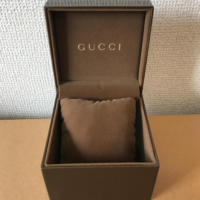 Gucci(グッチ)のGUCCI 腕時計 箱 メンズの時計(その他)の商品写真