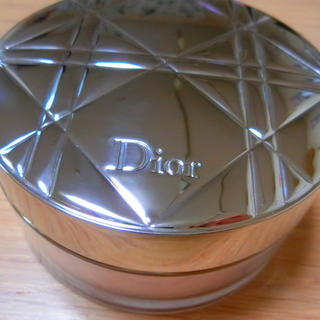 ディオール(Dior)のちっくたっく様専用 《Dior》ディオールスキン ヌード エアー (フェイスパウダー)