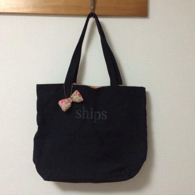 SHIPS(シップス)のships♡リバーシブルトート レディースのバッグ(トートバッグ)の商品写真