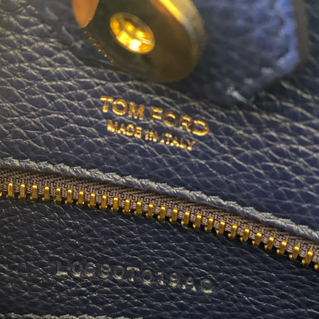 TOM FORD(トムフォード)の未使用込❤️TOMFORD 定価30万弱 2スタイル トートバック セレブに人気 レディースのバッグ(トートバッグ)の商品写真