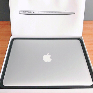 マック(Mac (Apple))のMacBook Air (ノートPC)