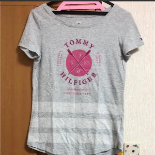 トミーヒルフィガー(TOMMY HILFIGER)のTシャツ トミー ヒルフィガー TOMMY HILFIGER ピンク グレー(Tシャツ(半袖/袖なし))