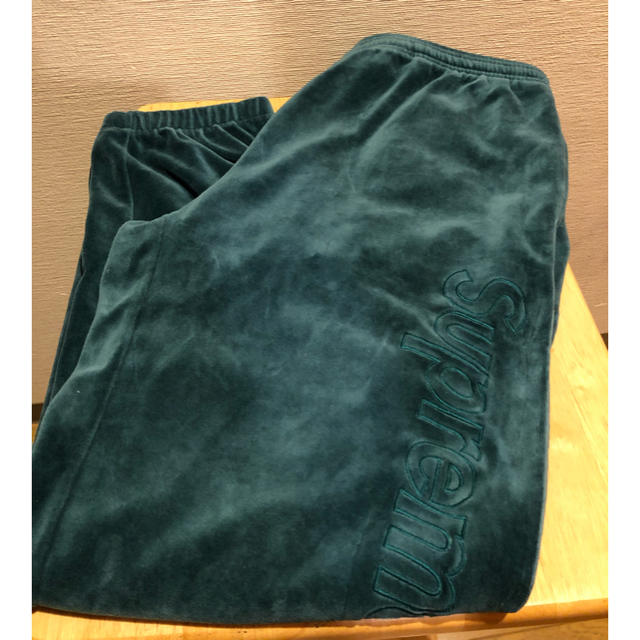 Supreme(シュプリーム)の supreme lacoste velour track pants (L) メンズのパンツ(その他)の商品写真