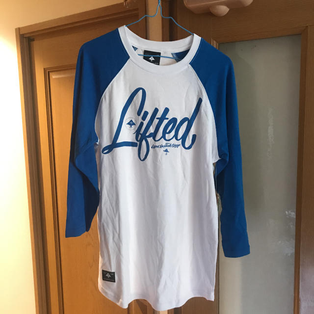 LRG(エルアールジー)のLRG Tシャツ 青白 メンズのトップス(Tシャツ/カットソー(七分/長袖))の商品写真