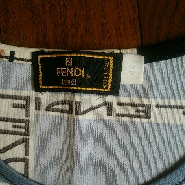 FENDI(フェンディ)のFENDI　Tシャツ レディースのトップス(Tシャツ(半袖/袖なし))の商品写真
