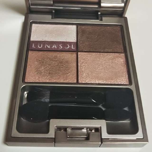 LUNASOL(ルナソル)のルナソル ドライサマーアイズ EX01 Warm Beige Nuance コスメ/美容のベースメイク/化粧品(アイシャドウ)の商品写真