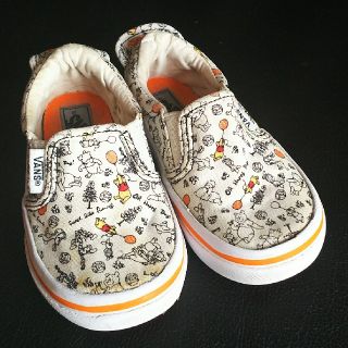 ヴァンズ(VANS)のsugar様専用★VANS★プーさんコラボスリッポン 15センチ(スリッポン)