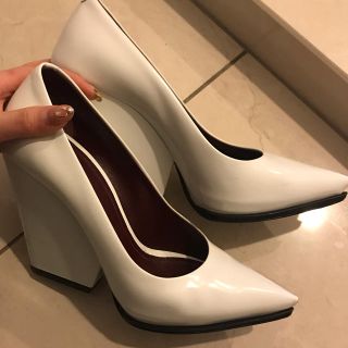 セリーヌ(celine)のceline チャンキーヒール ポインテッドトゥ フィービー phoebe(ハイヒール/パンプス)